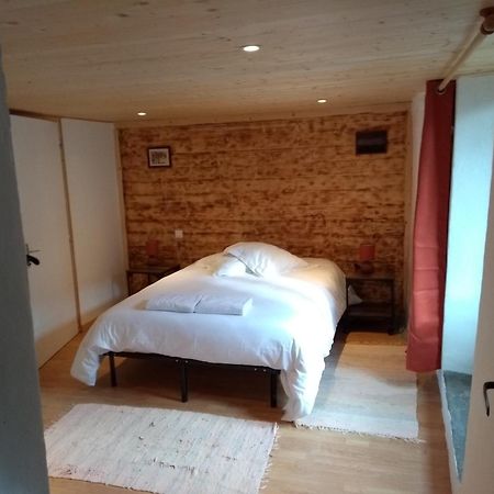 La Maison Bleue La Cabanasse المظهر الخارجي الصورة